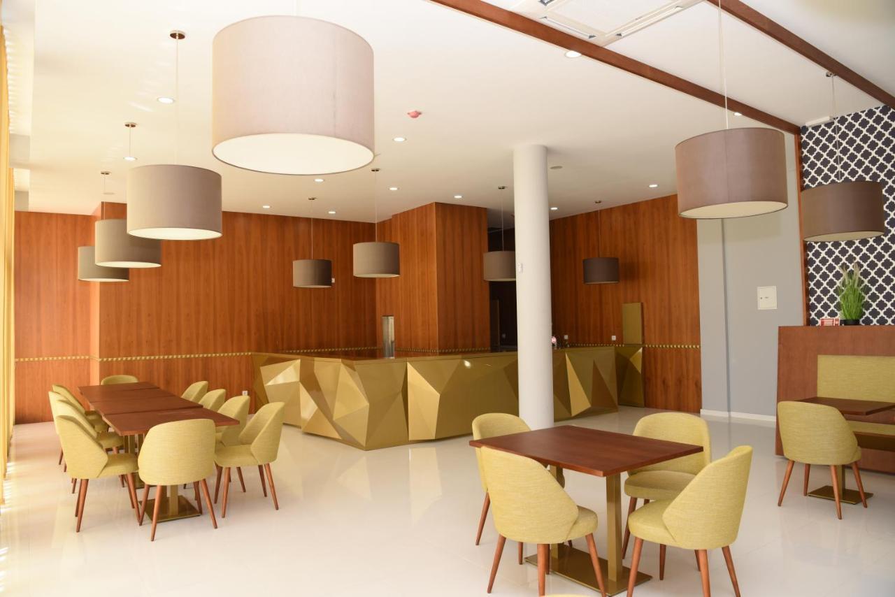 Hotel פדראס סלגאדאס מראה חיצוני תמונה