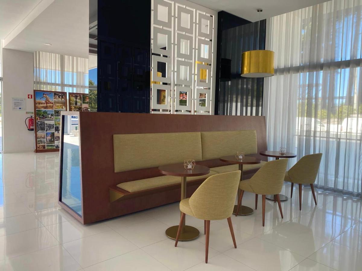 Hotel פדראס סלגאדאס מראה חיצוני תמונה