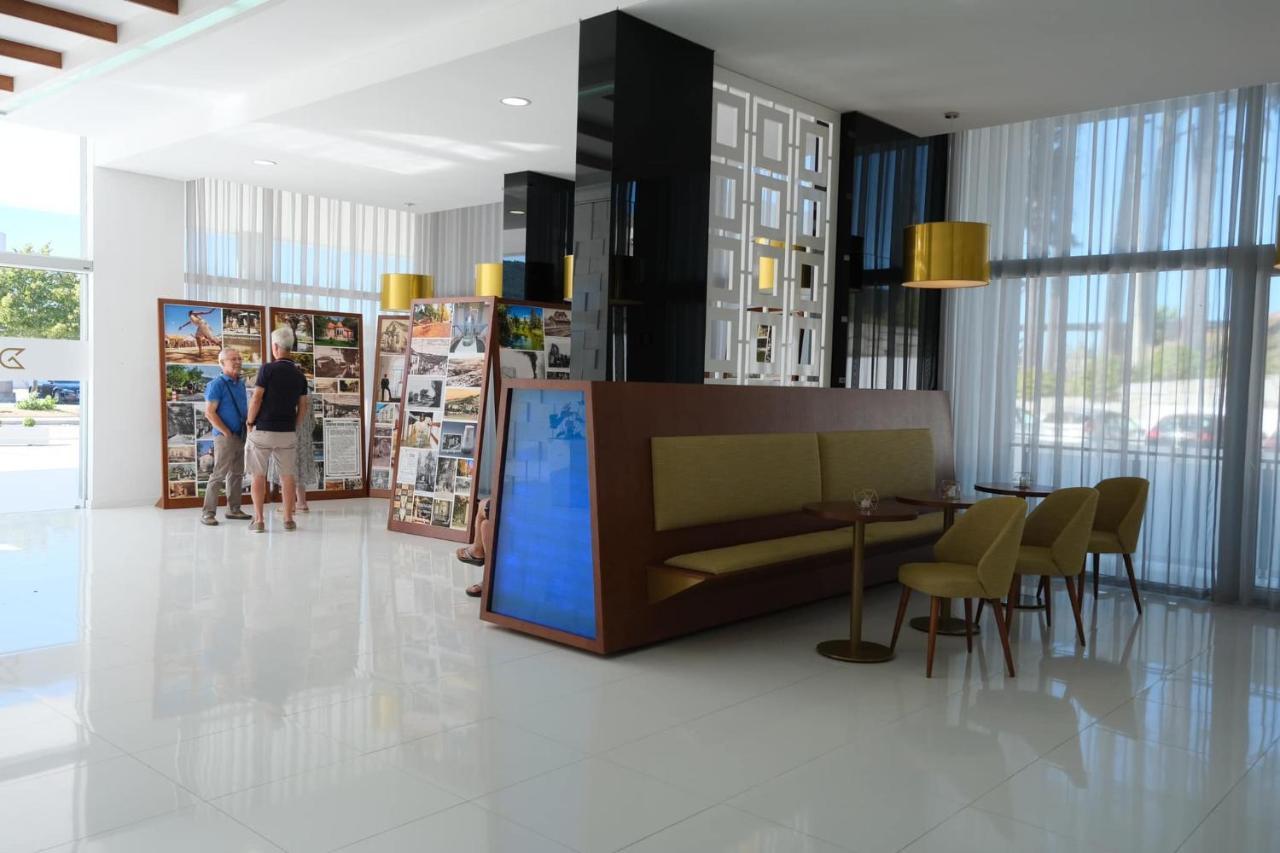Hotel פדראס סלגאדאס מראה חיצוני תמונה