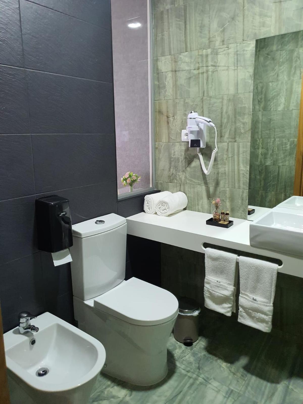 Hotel פדראס סלגאדאס מראה חיצוני תמונה